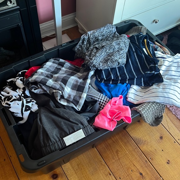 WHOLESALE: 10 items for $60! - Picture 1 of 7